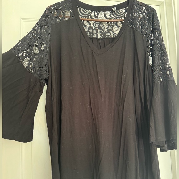 Elegant Black Lace Knit Bell Sleeve Women's Top size 3x - Picture 3 of 5